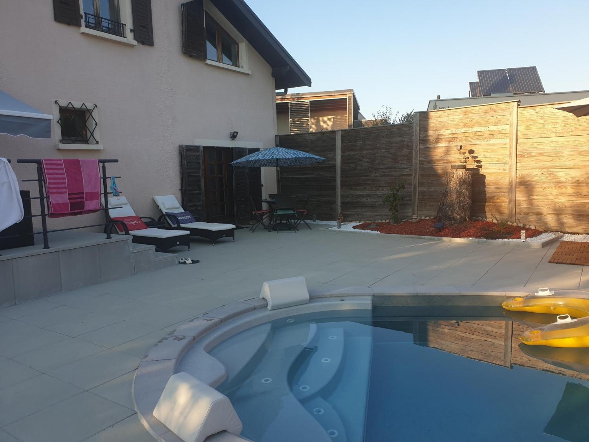 Maison Le Lezard Chez Amalia Et Fred Thonon-les-Bains Bagian luar foto